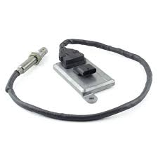 ADBLUE NOX SENSOR ANTIGUO NO: A0061537328 NUEVO NO: A0121536228